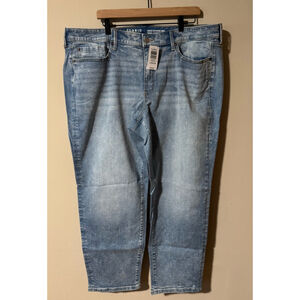 “Indie Latte Lightwash” Torrid Perfect Boyfriend Jeans